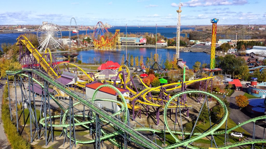 Montreal_La_Ronde_from_Cartier_bridge